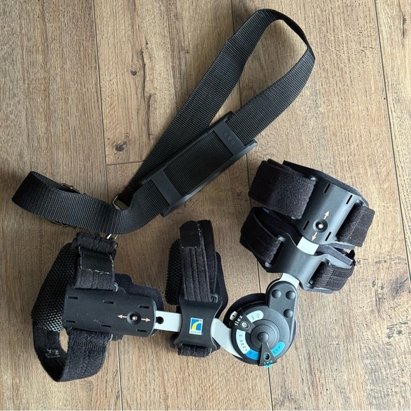 Ossur Innovator X Post-Op Elbow Brace for LEFT ARM - Picture 7 of 7